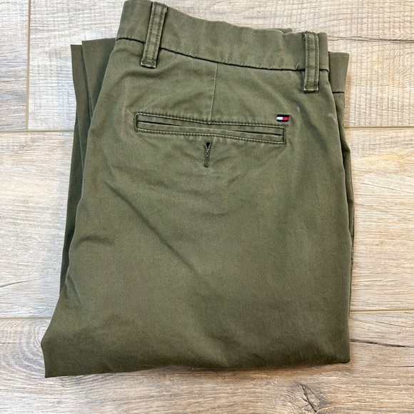 Tommy Hilfiger Men’s Slim Fit Chino Pants 33x32 - Picture 2 of 4